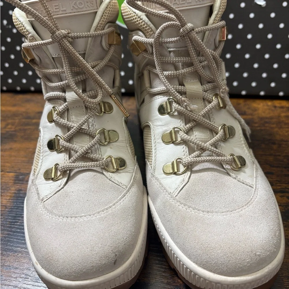 Michael Kors Women's Cream Hiking Boots - Picture 4 of 11
